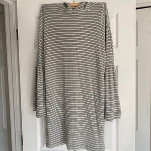 Lou & Grey hooded, flare-sleeve sweat dress, L